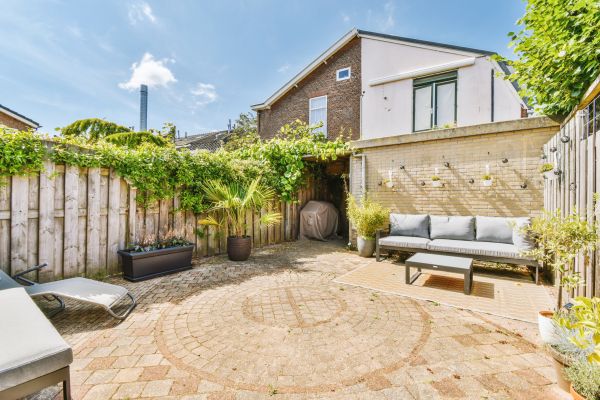 Courtyard Wall Repair in Provo